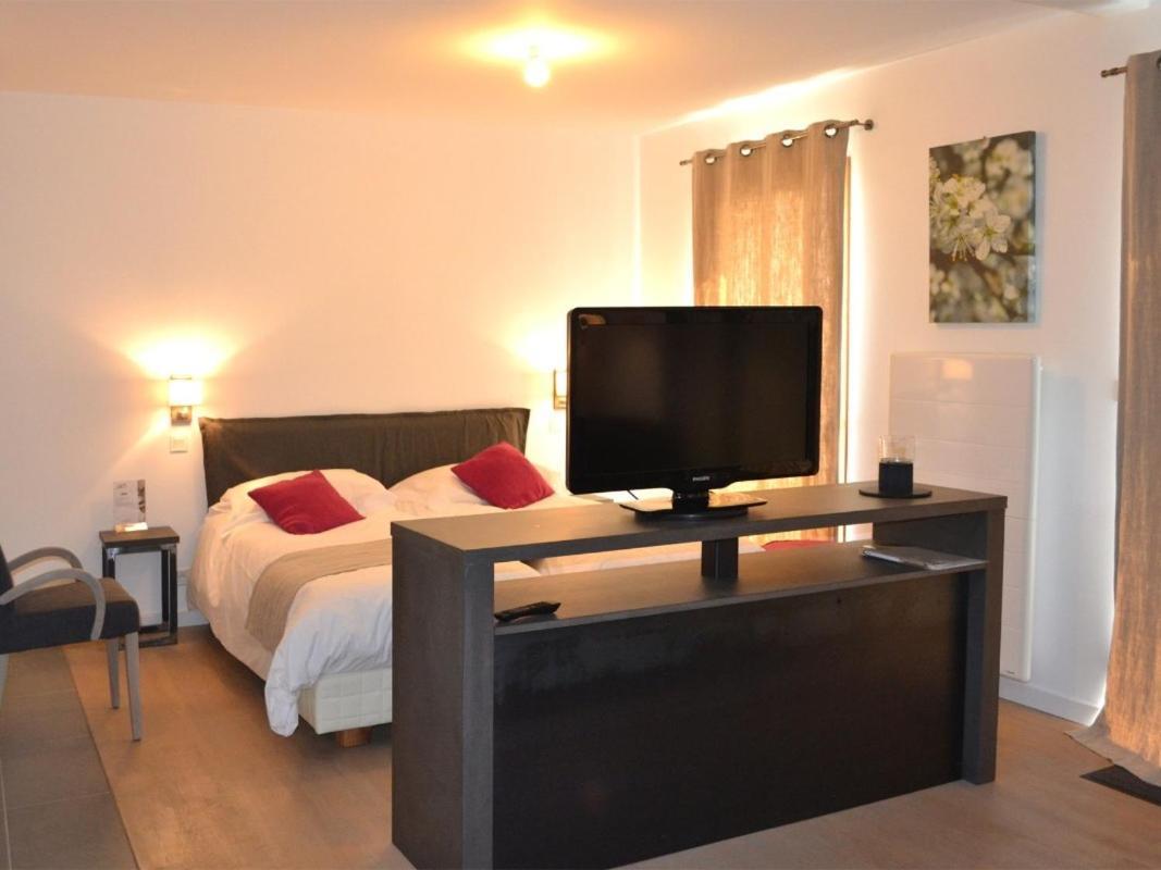 Gites & Tiny Houses Les Hauts De Toulvern Baden Room photo