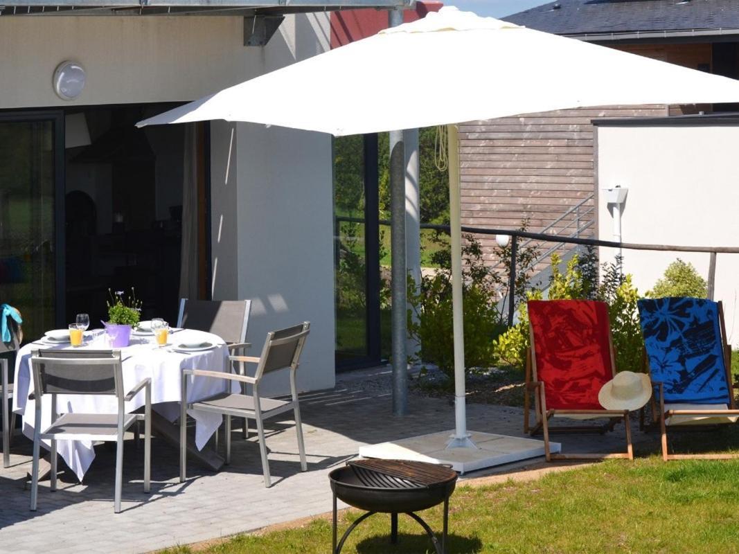 Gites & Tiny Houses Les Hauts De Toulvern Baden Room photo